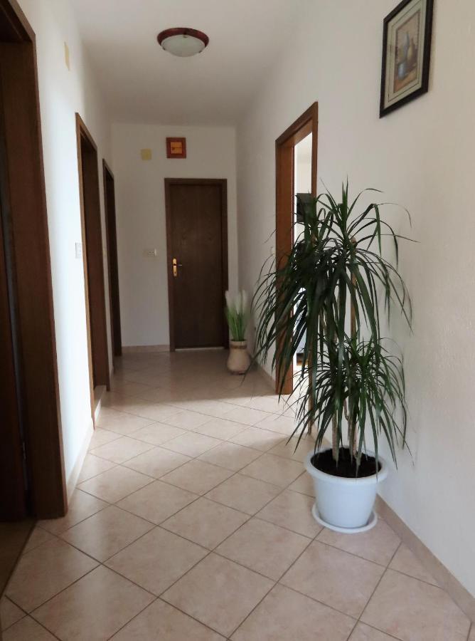 Apartman Rita Lägenhet Makarska Exteriör bild