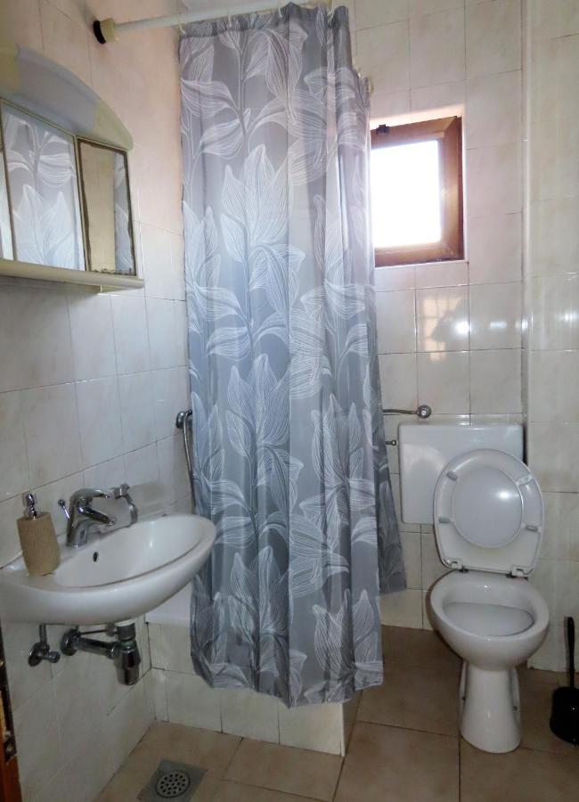 Apartman Rita Lägenhet Makarska Exteriör bild